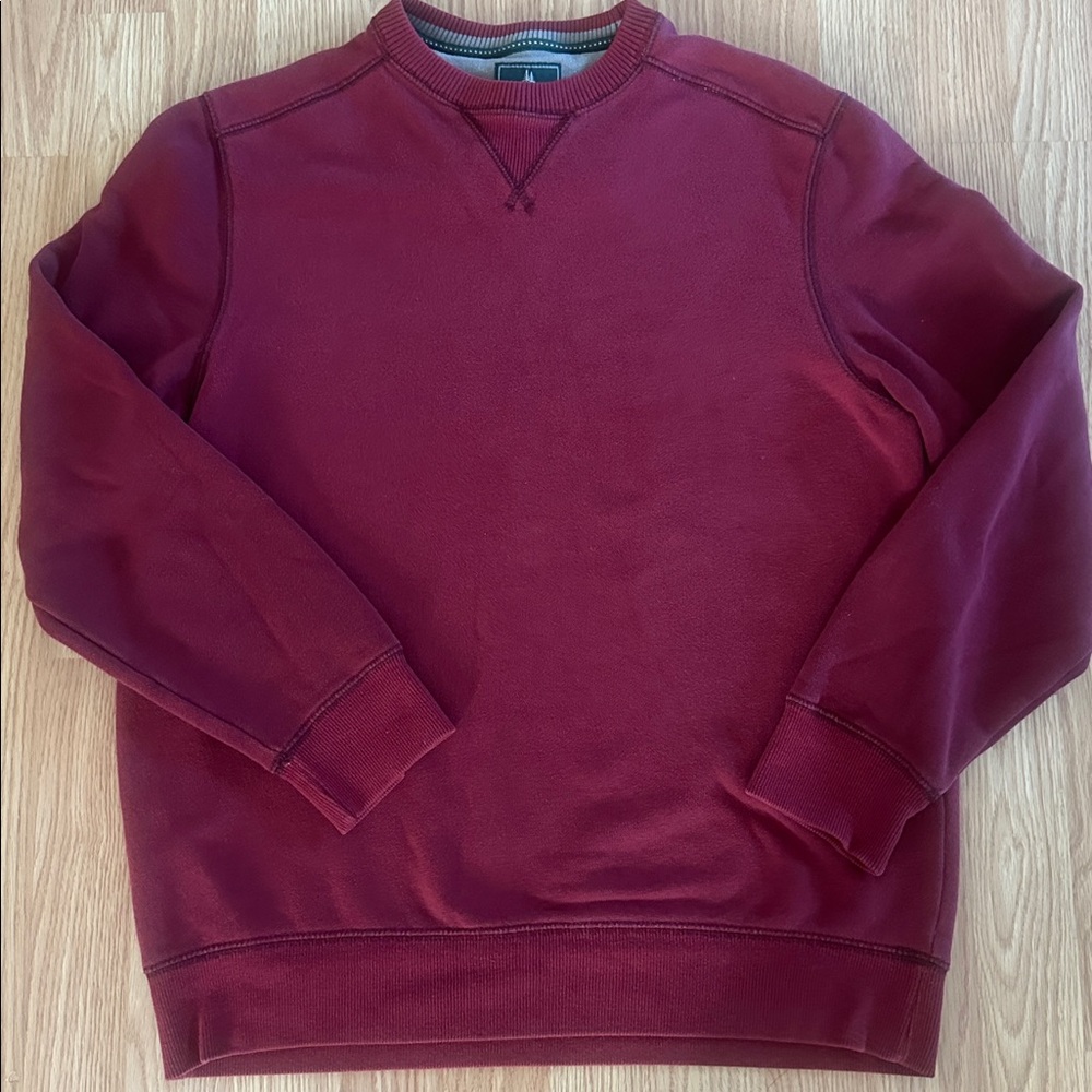 G.H. Bass & Co. Crimson Crewneck